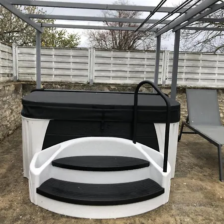 Cosy Avec Spa, Grand Jardin, Proche De La Riviere Sioule - Ideal Pour Famille Et Relaxation - Fr-1-489-342 Сasa de vacaciones