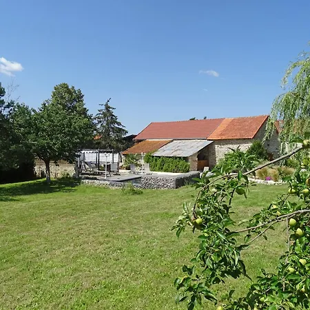 Avec Et Jardin, Animaux Admis - Fr-1-489-342 * Saint-Bonnet-de-Rochefort